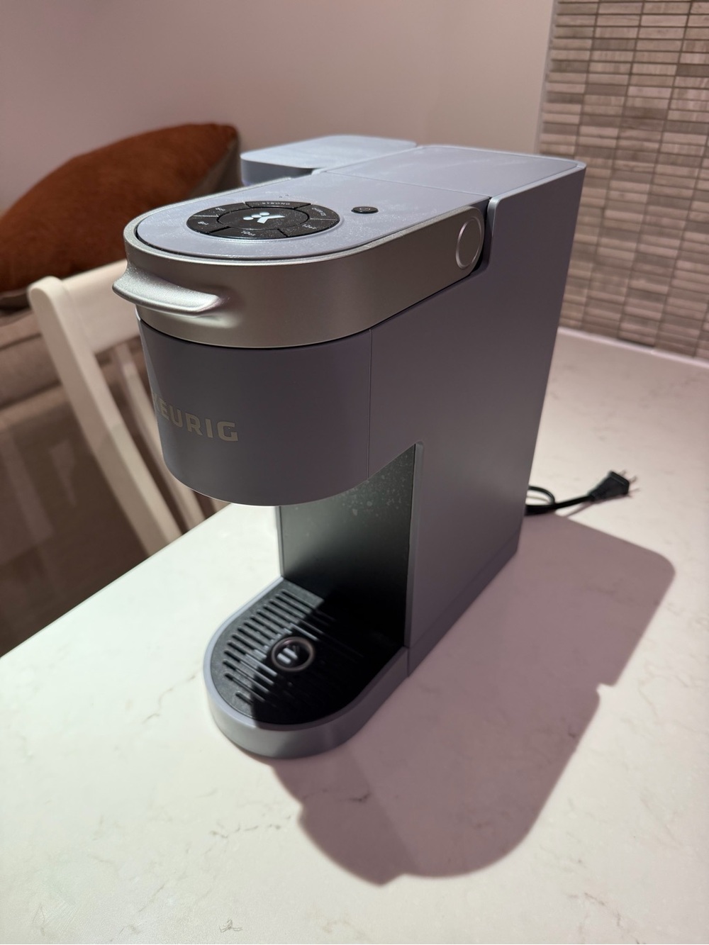 Keurig K- Supreme Single-Serve Coffee Maker in Light Gray - Picture 4 of 8